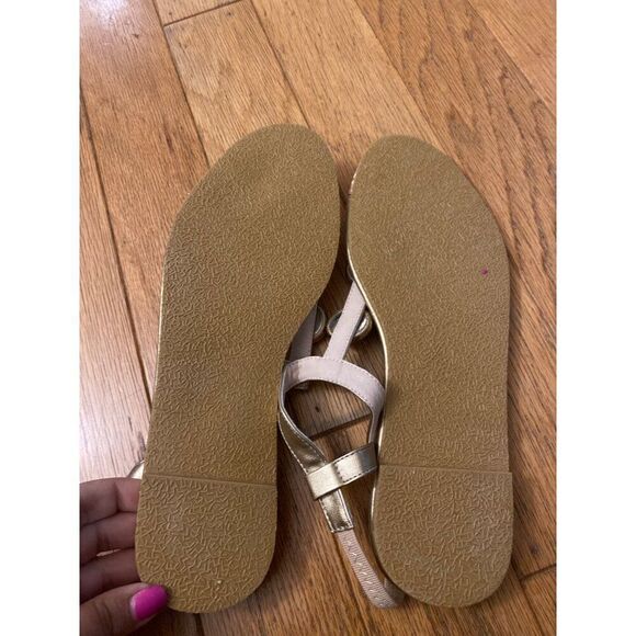Women's Gold T Strap Sandals casual with Circular Accents and Rubber Soles sz 42 - Picture 4 of 5